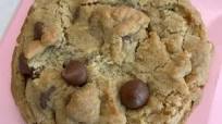 Giant Milk Chocolate Chip Cookies Giant Milk Chocolate Chip Cookies