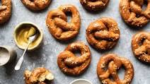 Authentic German Soft Pretzel (Laugenbrezeln) Authentic German Soft Pretzel (Laugenbrezeln)