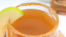 Spiked Caramel Apple Cider Spiked Caramel Apple Cider